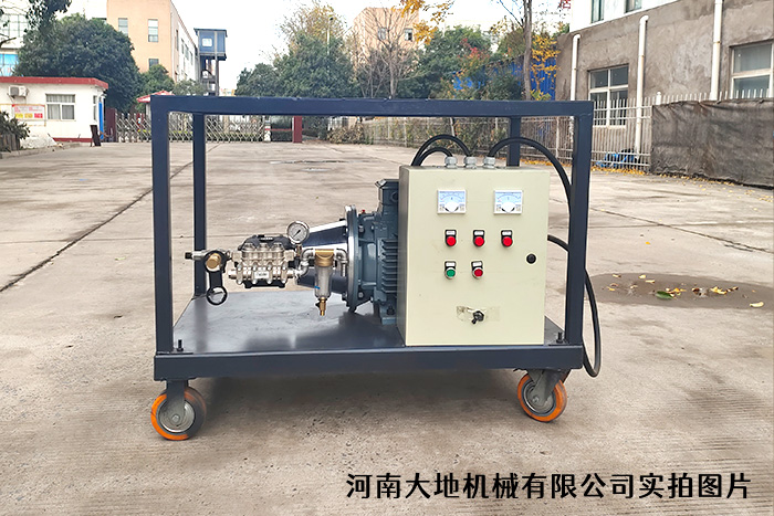 二手設(shè)備翻新除銹、除漆清洗機